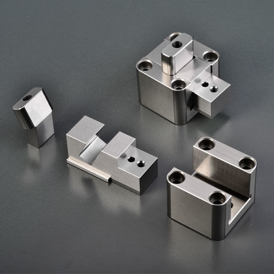 قطعات قالب اتصالات فلزی OEM / EDM پردازش قطعات CAD / ماشین قالب گیری تزریقی